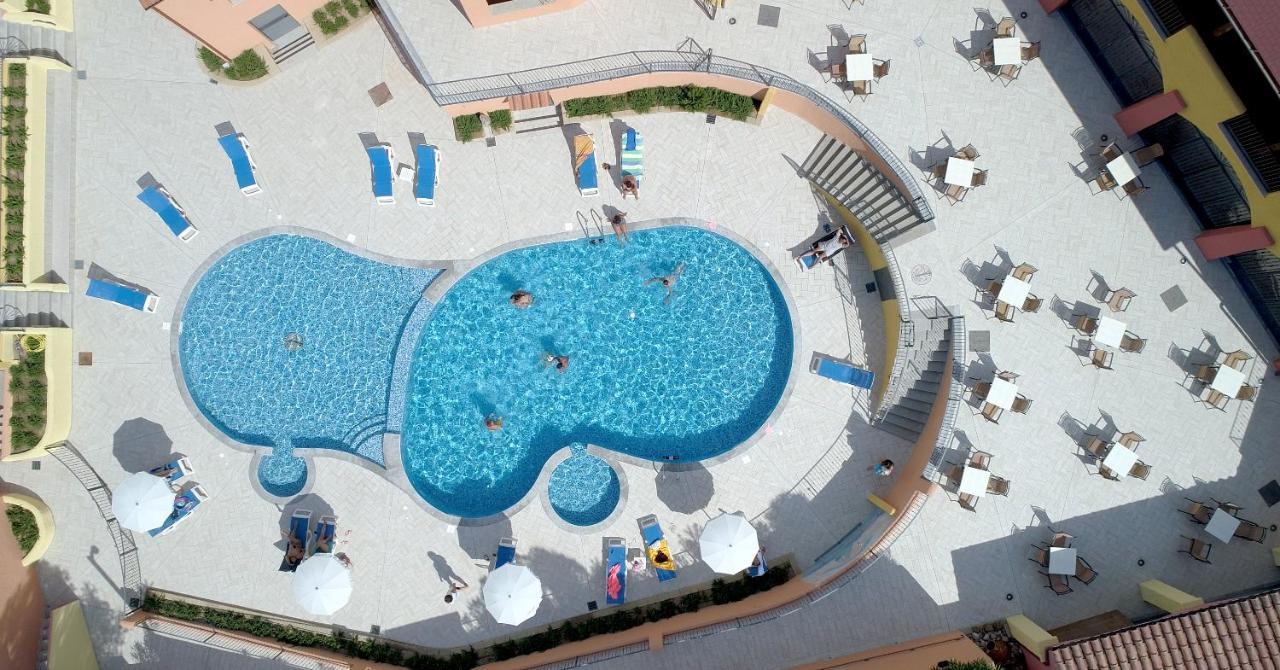 Sosventos Village Hotel เตวลาดา ภายนอก รูปภาพ